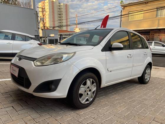 FORD FIESTA 1.6 SE HATCH 16V FLEX 4P MANUAL