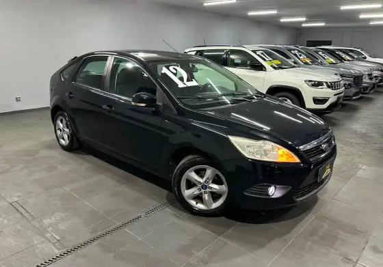 FORD FOCUS 1.6 GL 8V FLEX 4P MANUAL FORD FOCUS 1.6 GL 8V FLEX 4P MANUAL