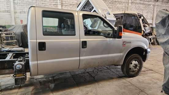 FORD-F-4000-2017