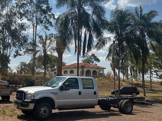 FORD-F-4000-2.8 ISF DIESEL 4X4 MANUAL FORD-F-4000-2017