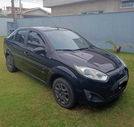 FORD FIESTA 1.6 ROCAM SE SEDAN 8V FLEX 4P MANUAL