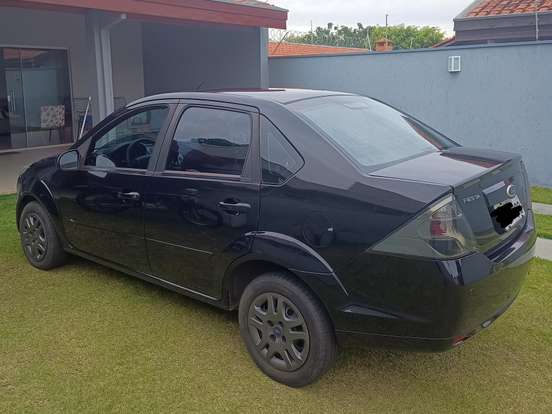 FORD-FIESTA-1.6 ROCAM SE SEDAN 8V FLEX 4P MANUAL FORD-FIESTA-2013