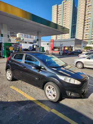 FORD-FIESTA-2014