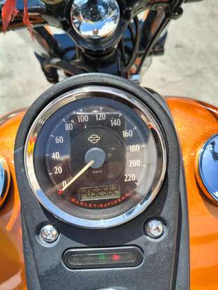 HARLEY-DAVIDSON-DYNA STREET BOB-2014