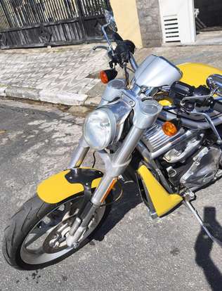 HARLEY-DAVIDSON-STREET ROD-2005