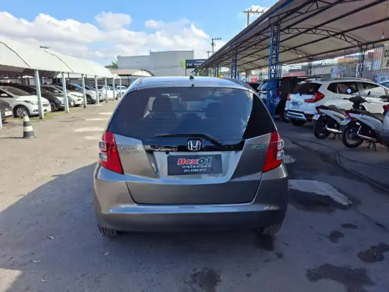 HONDA-FIT-2010