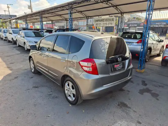 HONDA-FIT-2010