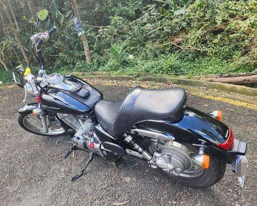HONDA-SHADOW 750-2011