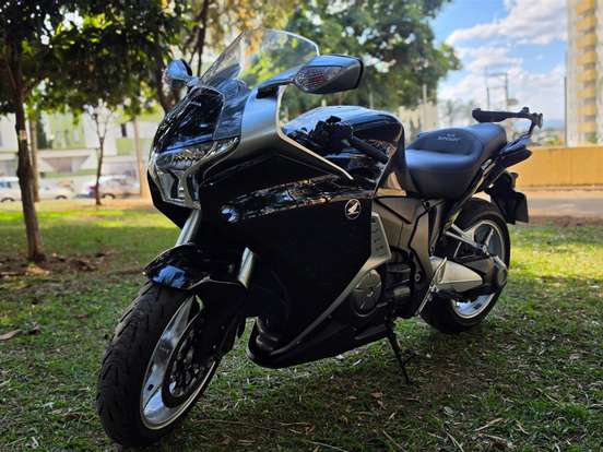 HONDA-VFR 1200F HONDA-VFR 1200F-2013