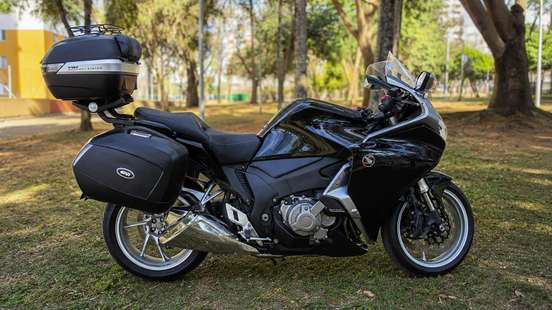 HONDA-VFR 1200F-2013