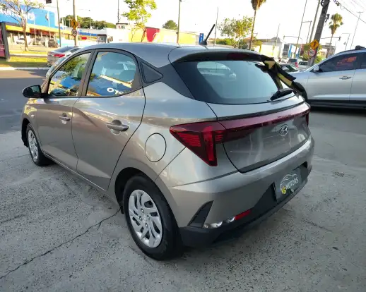 HYUNDAI-HB20-2023