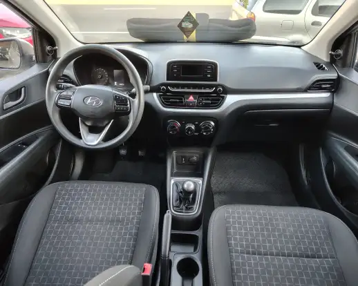 HYUNDAI-HB20-2023