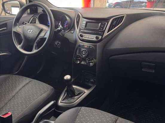 HYUNDAI-HB20-1.0 COMFORT 12V FLEX 4P MANUAL HYUNDAI-HB20-2018