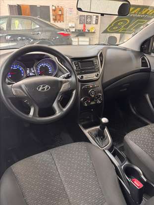 HYUNDAI-HB20-2018