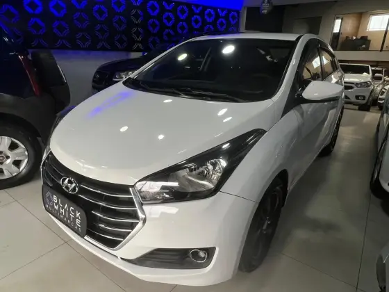 HYUNDAI HB20S 1.6 COMFORT PLUS 16V FLEX 4P MANUAL HYUNDAI HB20S 1.6 COMFORT PLUS 16V FLEX 4P MANUAL