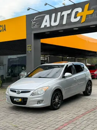 HYUNDAI I30 2.0 MPFI GLS 16V GASOLINA 4P AUTOMÁTICO HYUNDAI I30 2.0 MPFI GLS 16V GASOLINA 4P AUTOMÁTICO