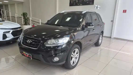 HYUNDAI SANTA FÉ 3.5 MPFI GLS 7 LUGARES V6 24V 285CV GASOLINA 4P AUTOMÁTICO HYUNDAI SANTA FÉ 3.5 MPFI GLS 7 LUGARES V6 24V 285CV GASOLINA 4P AUTOMÁTICO