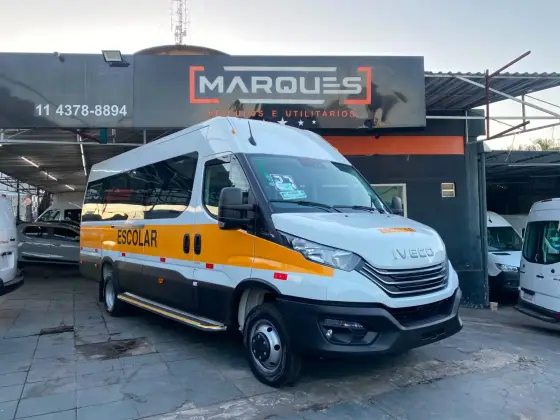 IVECO DAILY 3.0 TURBO DIESEL 50-180 VETRATO MANUAL