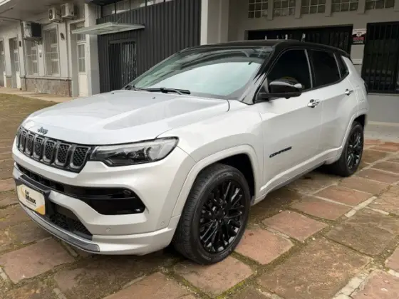 JEEP COMPASS 1.3 T270 TURBO HÍBRIDO S 4XE AT6 JEEP COMPASS 1.3 T270 TURBO HÍBRIDO S 4XE AT6
