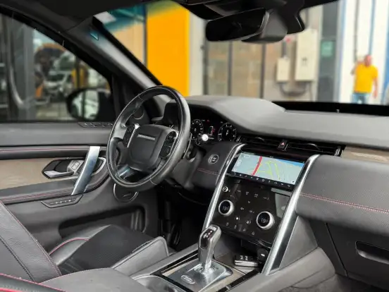 LAND ROVER-DISCOVERY SPORT-2.0 P250 TURBO FLEX R-DYNAMIC SE AUTOMÁTICO LAND ROVER-DISCOVERY SPORT-2020