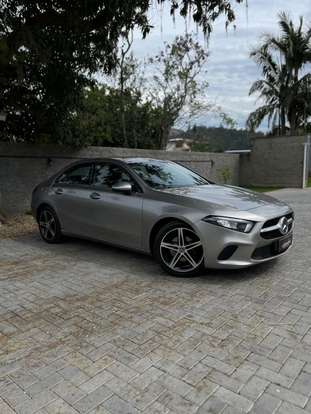 MERCEDES-BENZ-A 200-2019