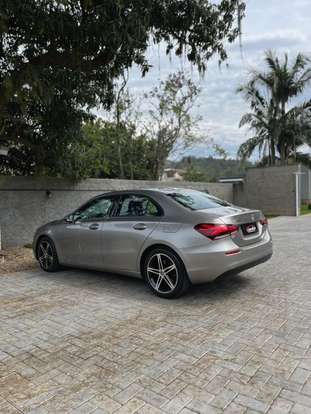 MERCEDES-BENZ-A 200-2019