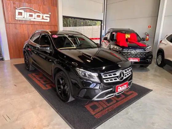 MERCEDES-BENZ GLA 200 1.6 CGI FLEX ADVANCE 7G-DCT MERCEDES-BENZ GLA 200 1.6 CGI FLEX ADVANCE 7G-DCT