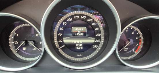 MERCEDES-BENZ-C 180-2012