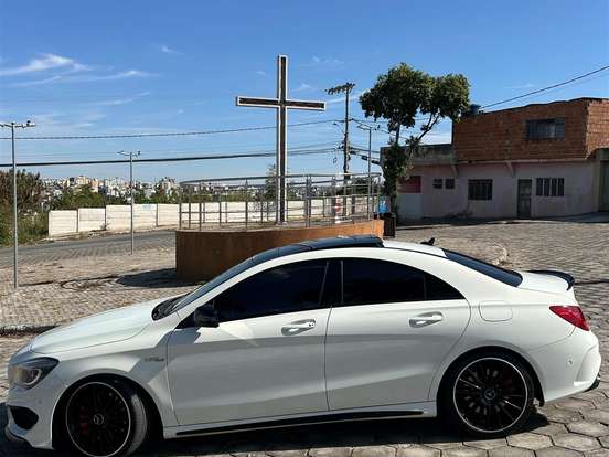 MERCEDES-BENZ-CLA 45 AMG-2.0 16V TURBOCHARGED GASOLINA 4P AUTOMÁTICO MERCEDES-BENZ-CLA 45 AMG-2015