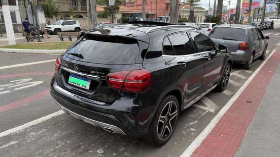 MERCEDES-BENZ-GLA 250-2019