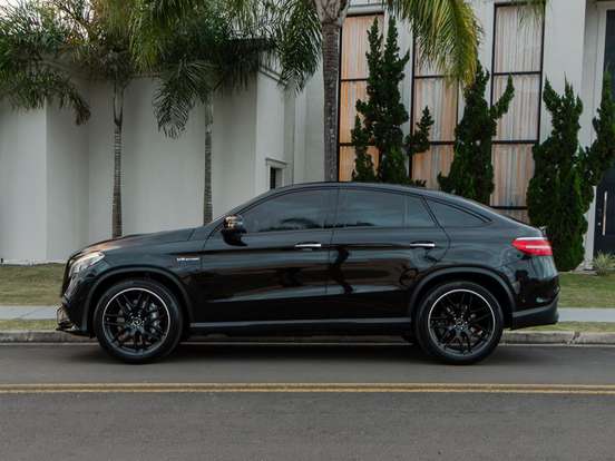 MERCEDES-BENZ-GLE 63 AMG-5.5 V8 TURBO GASOLINA COUPÉ 4MATIC 7G-TRONIC MERCEDES-BENZ-GLE 63 AMG-2018