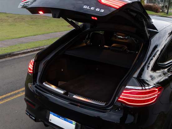 MERCEDES-BENZ-GLE 63 AMG-5.5 V8 TURBO GASOLINA COUPÉ 4MATIC 7G-TRONIC MERCEDES-BENZ-GLE 63 AMG-2018