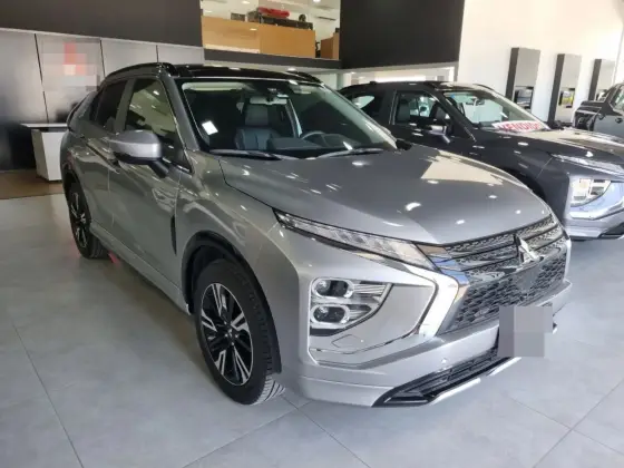 MITSUBISHI ECLIPSE CROSS 1.5 MIVEC TURBO GASOLINA HPE-S CVT MITSUBISHI ECLIPSE CROSS 1.5 MIVEC TURBO GASOLINA HPE-S CVT
