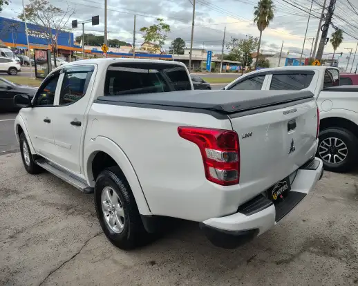 MITSUBISHI-L200 TRITON-2023