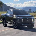 MITSUBISHI L200 TRITON 2.4 16V TURBO DIESEL SPORT HPE-S CD 4P 4X4 AUTOMÁTICO MITSUBISHI L200 TRITON 2.4 16V TURBO DIESEL SPORT HPE-S CD 4P 4X4 AUTOMÁTICO