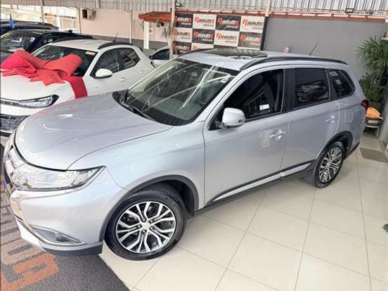 MITSUBISHI-OUTLANDER-2.0 16V GASOLINA 4P AUTOMÁTICO MITSUBISHI-OUTLANDER-2015