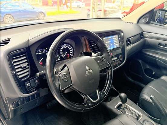 MITSUBISHI-OUTLANDER-2.0 16V GASOLINA 4P AUTOMÁTICO MITSUBISHI-OUTLANDER-2015