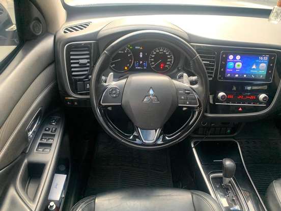 MITSUBISHI-OUTLANDER-3.0 MIVEC V6 GASOLINA HPE-S AWD AUTOMÁTICO MITSUBISHI-OUTLANDER-2019