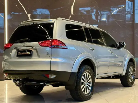 MITSUBISHI-PAJERO DAKAR-3.2 HPE 4X4 7 LUGARES 16V TURBO INTERCOOLER DIESEL 4P AUTOMÁTICO MITSUBISHI-PAJERO DAKAR-2018