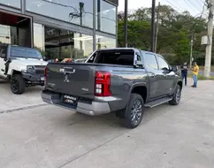 MITSUBISHI TRITON 2.4 BITURBO DIESEL CD HPE-S 4X4 AUTOMÁTICO MITSUBISHI TRITON 2.4 BITURBO DIESEL CD HPE-S 4X4 AUTOMÁTICO