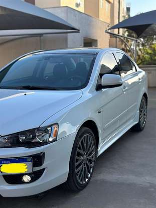 MITSUBISHI-LANCER-2018