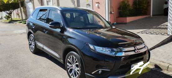 MITSUBISHI-OUTLANDER-2016