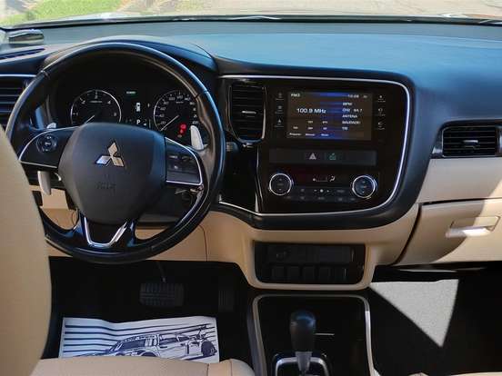 MITSUBISHI-OUTLANDER-2.2 4X4 16V DIESEL 4P AUTOMÁTICO MITSUBISHI-OUTLANDER-2016