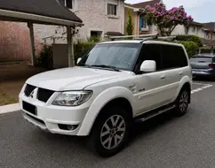 MITSUBISHI PAJERO TR4 2.0 4X4 16V 140CV FLEX 4P AUTOMÁTICO MITSUBISHI PAJERO TR4 2.0 4X4 16V 140CV FLEX 4P AUTOMÁTICO