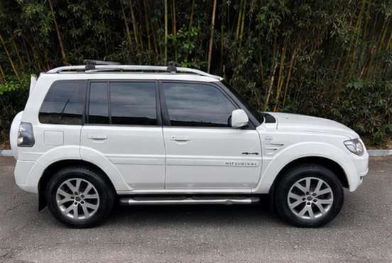 MITSUBISHI-PAJERO TR4-2013