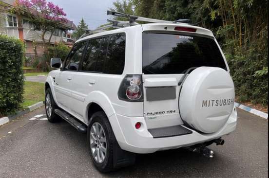MITSUBISHI-PAJERO TR4-2013
