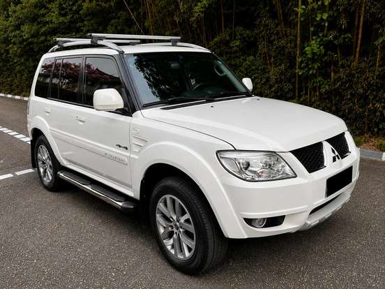 MITSUBISHI-PAJERO TR4-2013