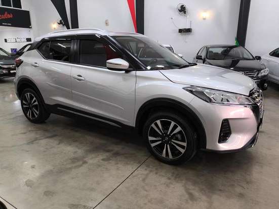 NISSAN-KICKS-2023
