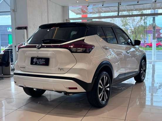 NISSAN-KICKS-2022