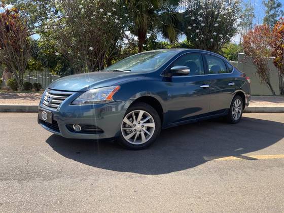 NISSAN SENTRA 2.0 SV 16V FLEX 4P AUTOMÁTICO